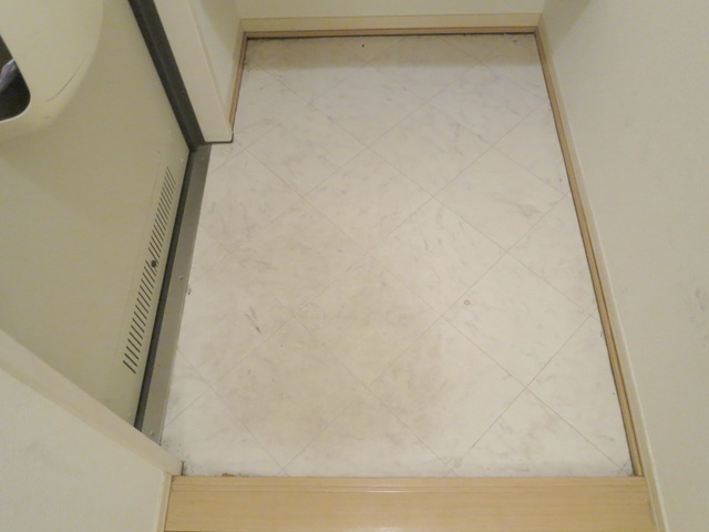 玄関　広さに余裕がある玄関です。