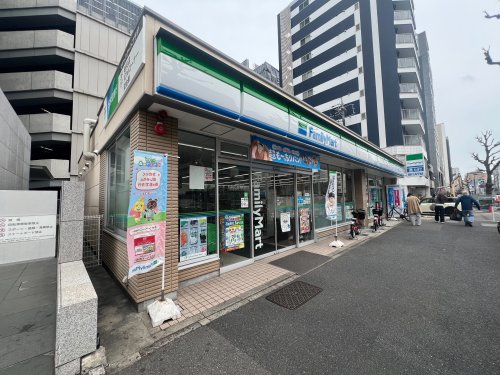 コンビニ　ファミリーマート 葵店（コンビニ）まで639m