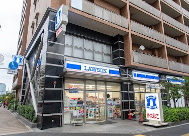 コンビニ　ローソン港南三丁目店（コンビニ）まで327m