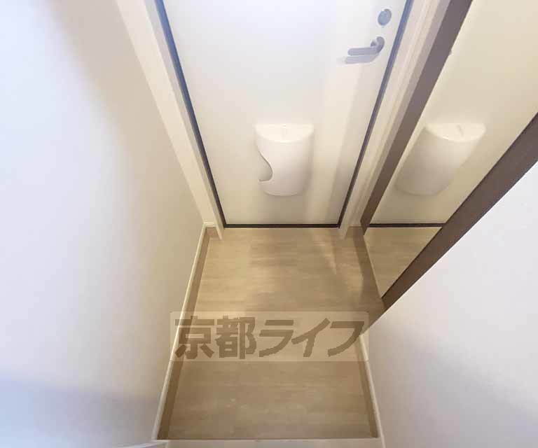 玄関　玄関収納あり