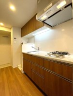 キッチン　写真は同タイプ住居です。