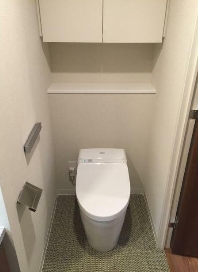 トイレ　写真は同タイプ住居です。