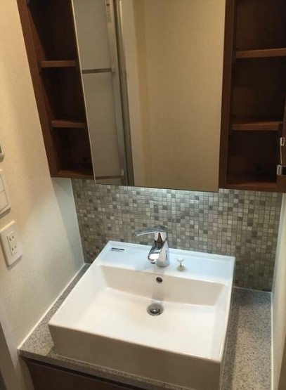 洗面設備　写真は同タイプ住居です。