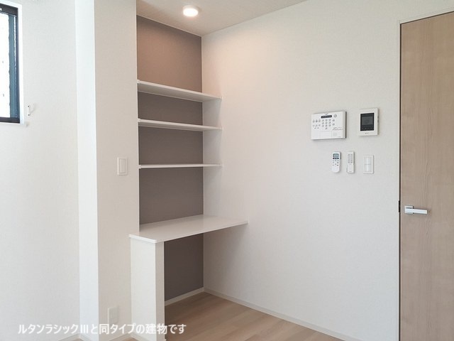 その他設備　ワーキングスペースあり