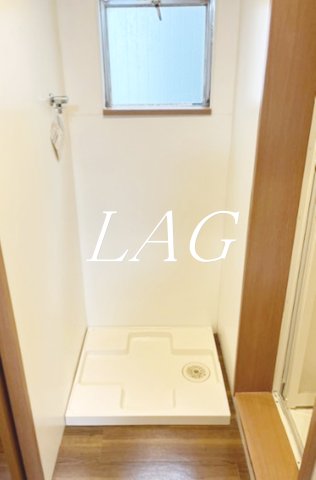 その他設備　室内洗濯置き場です。
