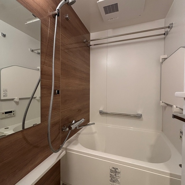 バス・シャワールーム　※写真は同タイプ住戸です。