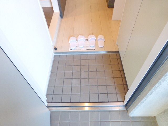 玄関　★お問い合わせはタウンハウジングまで★