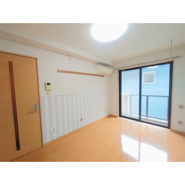 居室・リビング　同タイプ別部屋の写真です。