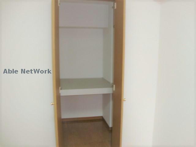 収納　※同物件別部屋の写真となります。
