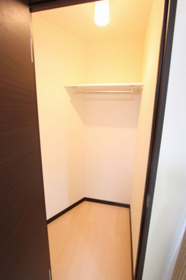 収納　※別部屋の写真です