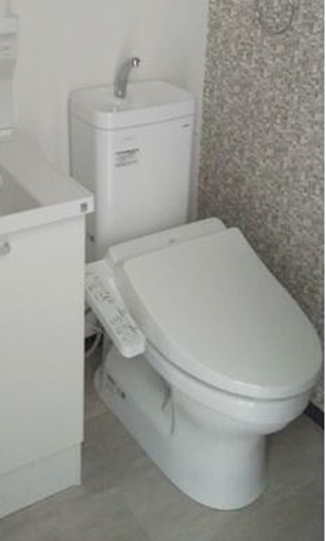 トイレ　嬉しい温水洗浄便座♪