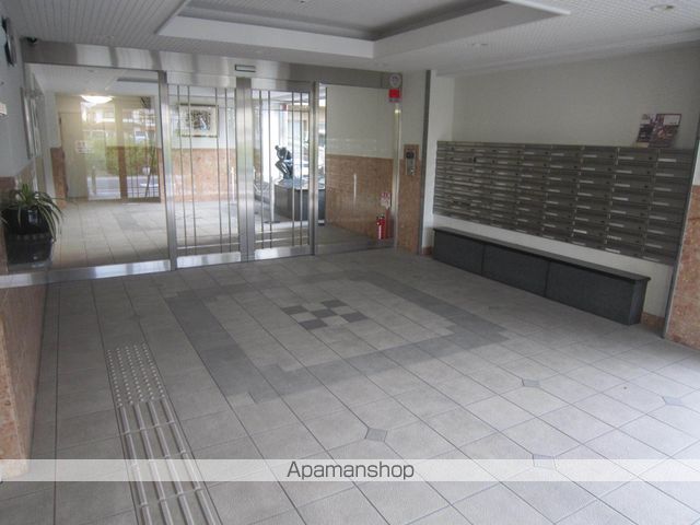 近鉄京都線 伊勢田駅 徒歩6分 7階建 築21年の外観写真