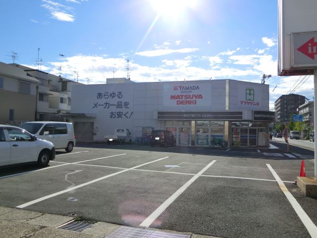 ショッピングセンター　キャデン（ショッピングセンター）まで160m