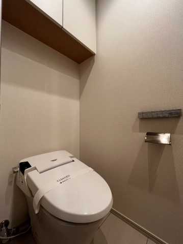 トイレ　コンフォリア新宿イーストサイドタワー