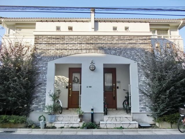 エントランス　★祖師ヶ谷大蔵駅徒歩９分・オシャレなテラスハウスです★