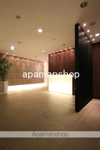 地下鉄千日前線 阿波座駅 徒歩3分 12階建 築19年の外観写真
