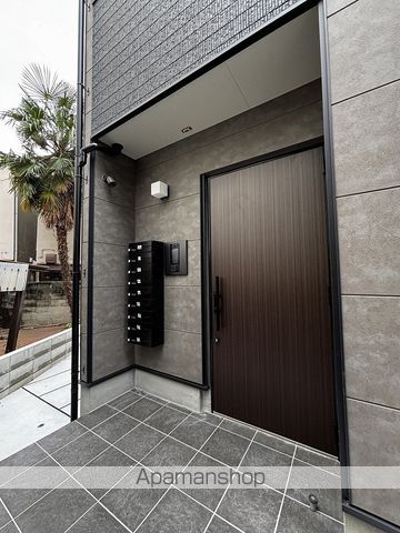 阪急京都線 上新庄駅 徒歩11分 3階建 築1年の外観写真