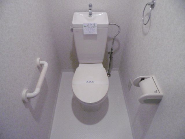 トイレ　清潔なトイレです。