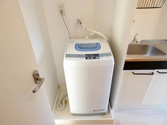 その他部屋・スペース　洗濯機付きです。