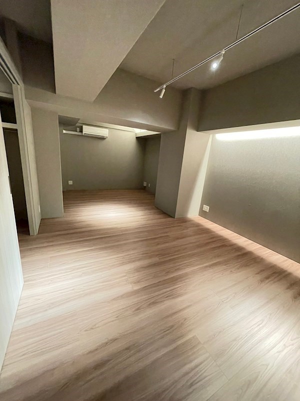 Zonna神戸磯上通の居間写真