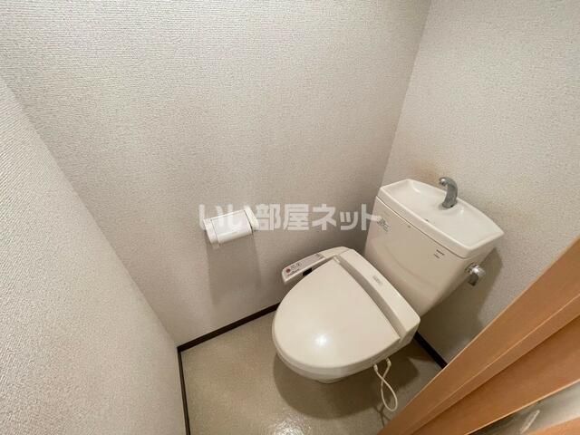 ロイヤルサクセスのトイレ写真