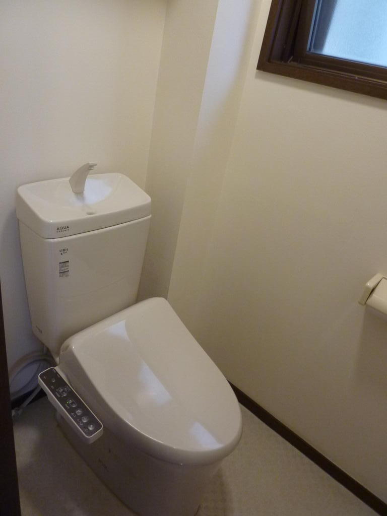 田島4丁目 戸建のトイレ写真