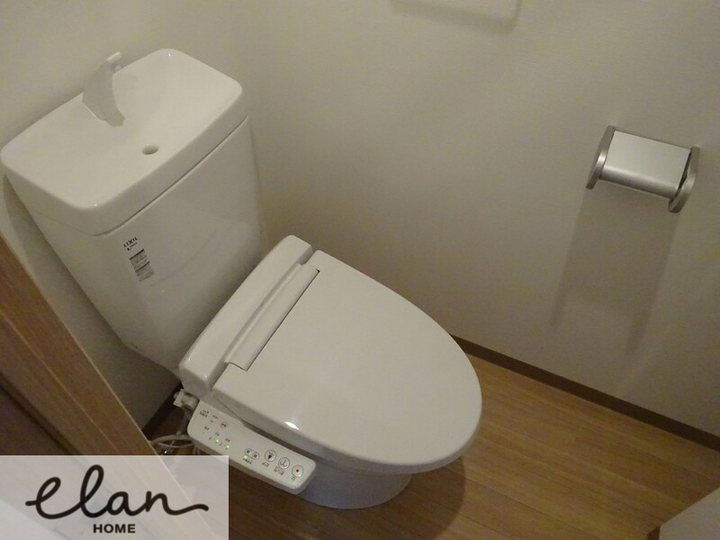ＪＲ大阪環状線 玉造駅 徒歩3分 7階建 築12年のトイレ写真