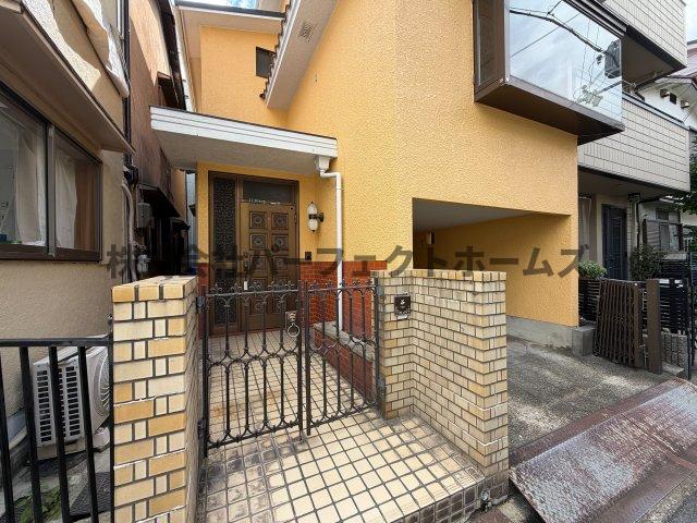 楠根南町戸建 賃貸の玄関写真