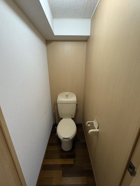 EAハイツ多摩センターのトイレ写真