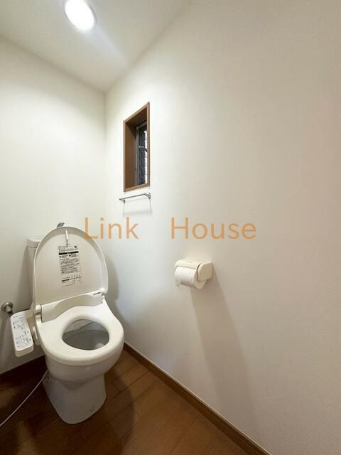 京成本線 堀切菖蒲園駅 徒歩10分 2階建 築22年のトイレ写真
