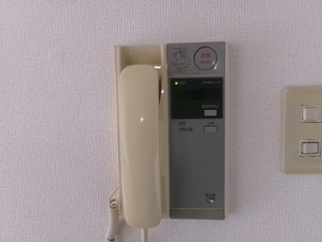 セキュリティ　防犯対策に有効なインターホン付きです☆突然の来客にもバッチリ