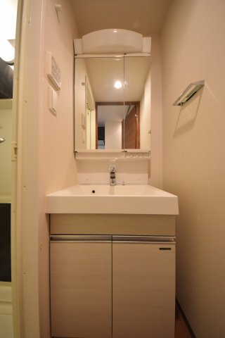 ララプレイス大手通LDの内装写真
