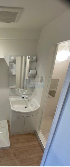 洗面設備　使いやすい独立洗面台☆