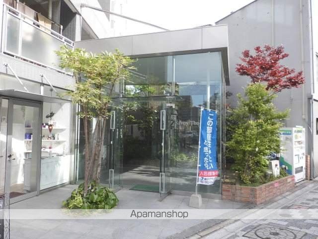 地下鉄七隈線 渡辺通駅 徒歩10分 14階建 築20年の外観写真