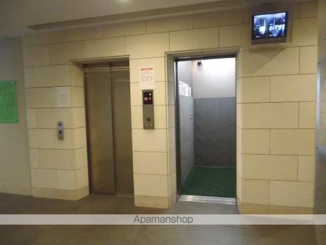 地下鉄七隈線 渡辺通駅 徒歩10分 14階建 築20年の外観写真