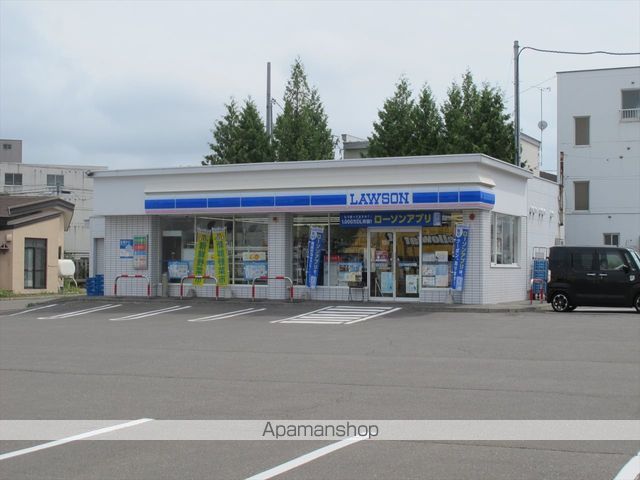 コンビニ　ローソン（コンビニ）まで569m