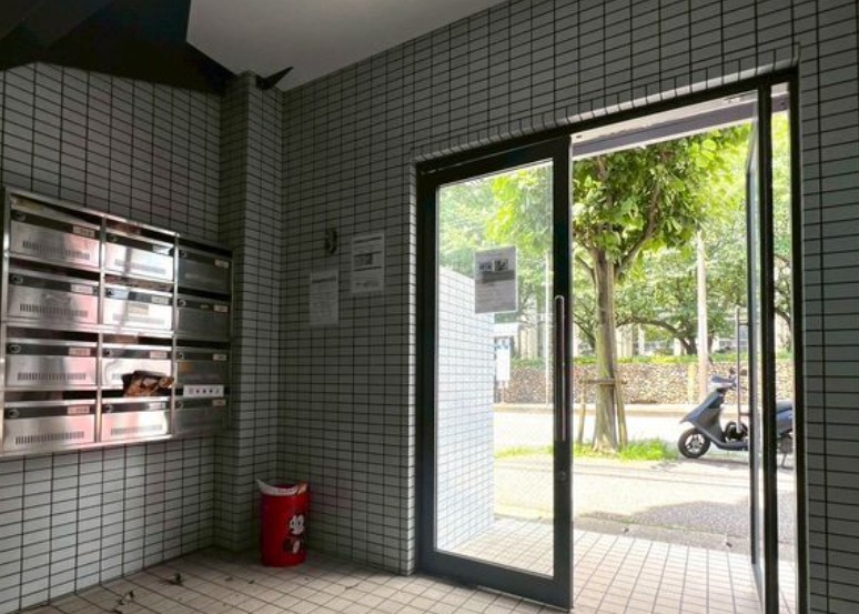 京成本線 京成大久保駅 徒歩9分 5階建 築33年の外観写真