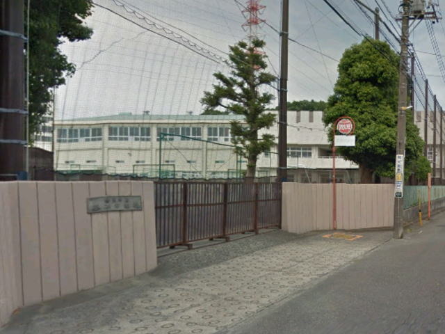 中学校　横浜市立谷本中学校（中学校）まで657m