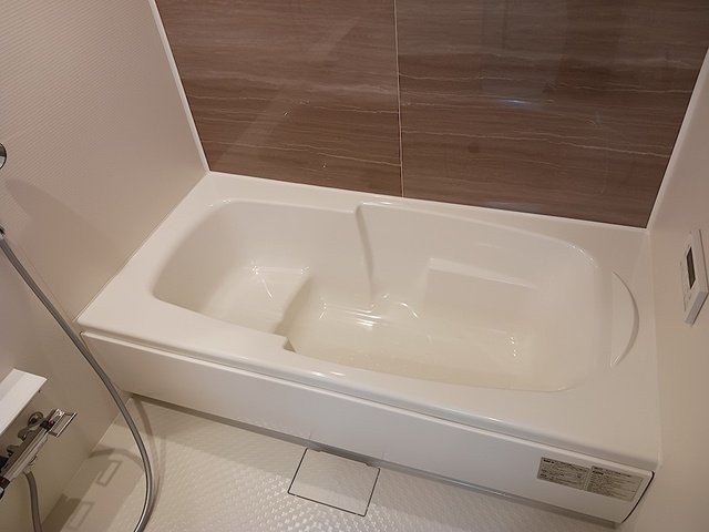 ＪＲ身延線 甲斐住吉駅 徒歩24分 2階建 築1年の風呂写真