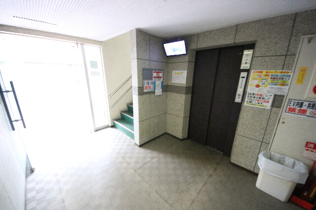 地下鉄今里筋線 新森古市駅 徒歩5分 6階建 築46年の外観写真