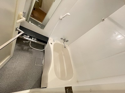 バス・シャワールーム　バストイレ別