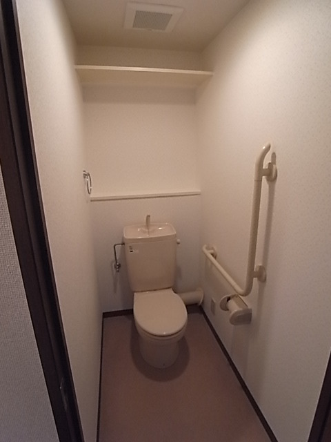 サンクラッソ神戸大開通station frontのトイレ写真