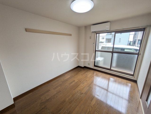 NEXT山ノ手IIの居間写真