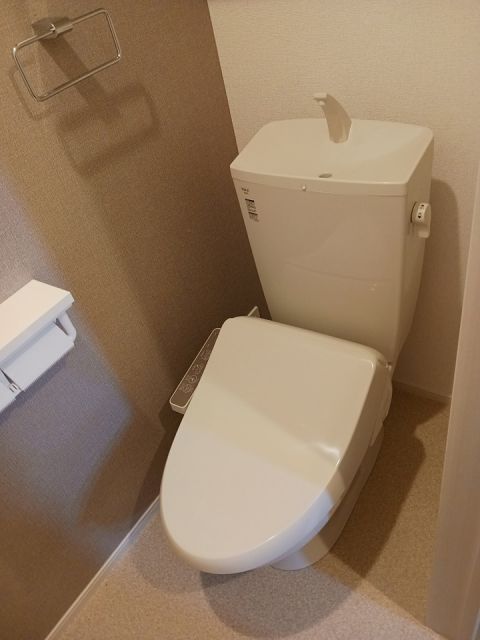 ＪＲ高崎線 行田駅 徒歩17分 2階建 築2年のトイレ写真
