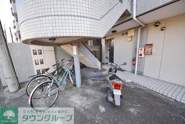 シーダーヒルズ都賀の外観写真