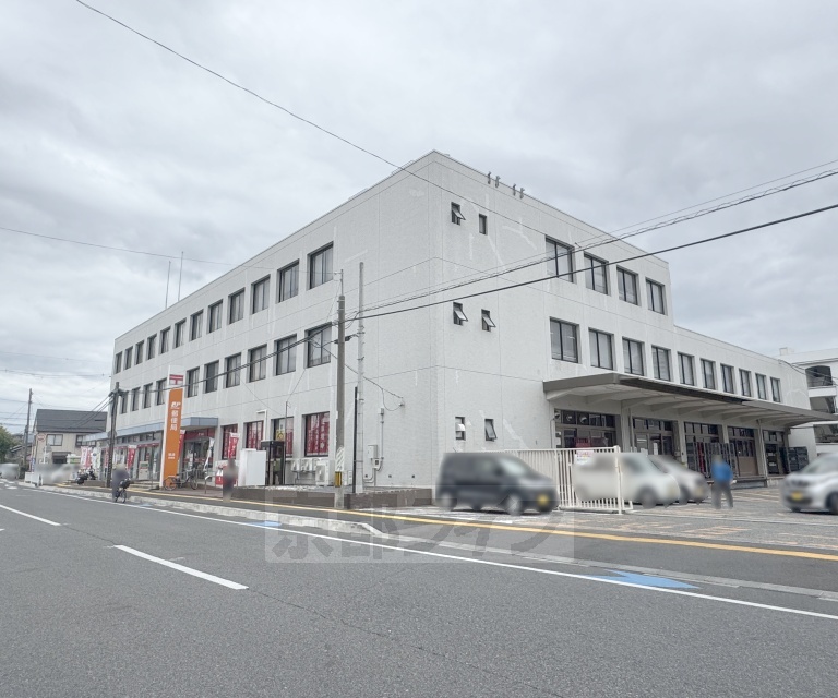 郵便局　草津郵便局（郵便局）まで484m