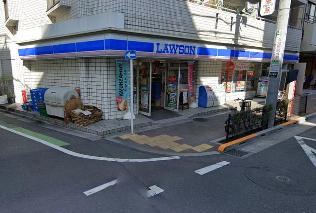 コンビニ　ローソン東日暮里三丁目店（コンビニ）まで214m