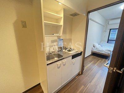 キッチン　同物件別部屋です。