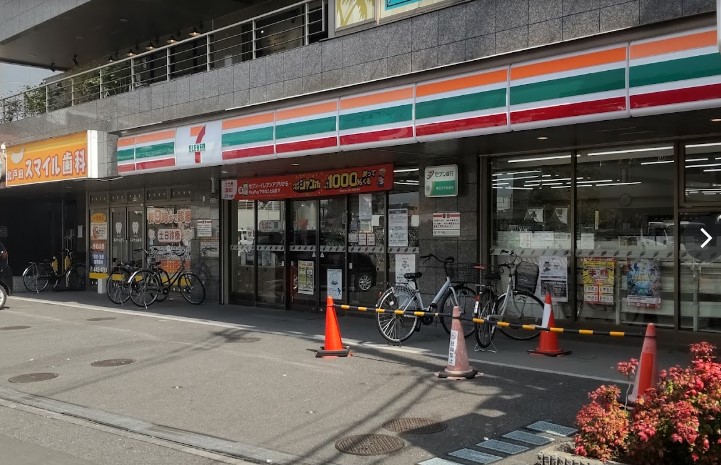 コンビニ　セブンイレブン 北戸田駅西口店（コンビニ）まで178m