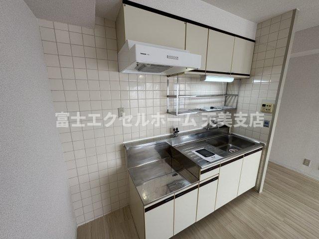 パシフィック天美第20ビルのキッチン写真